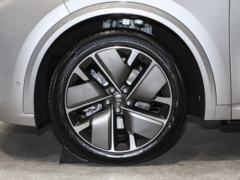 2025�� Ultra ���ܻ��°�