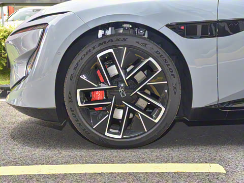 2025�� �Ŀ� Ultra���̰�