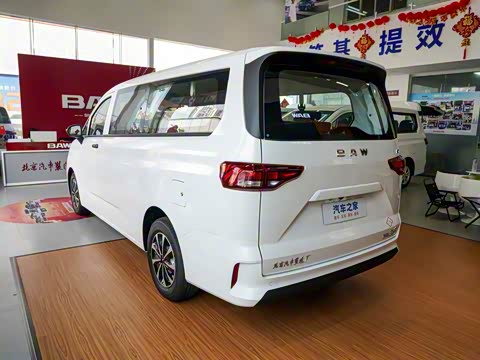 2025�� 2.0L CNG������ 7��