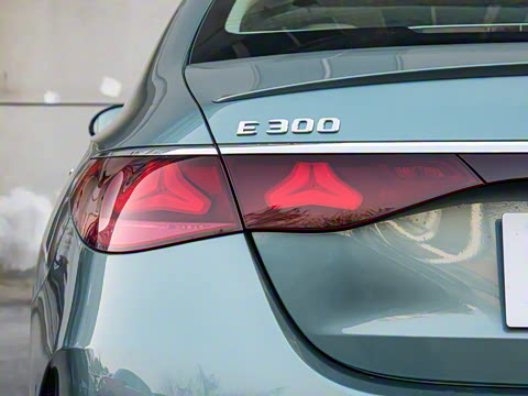 2025�� E 300 ʱ�����˶���