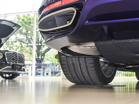 2025�� GT Mulliner��