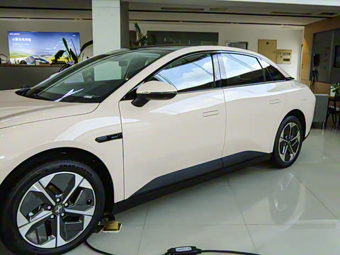 2025�� 620 �������� Plus