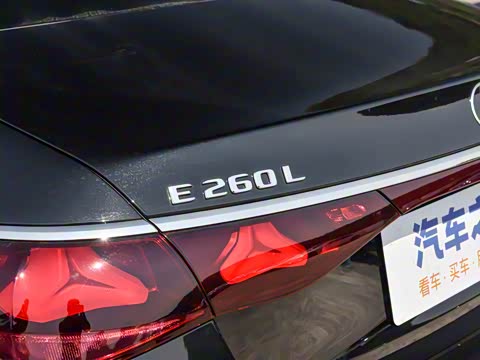 2025�� �Ŀ� E 260 L �˶���