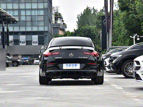 2025�� AMG CLA 45 S 4MATIC+