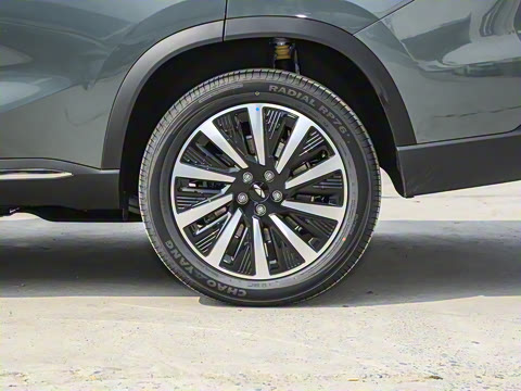 2025�� 1.5T 130km ���ʰ� 7��