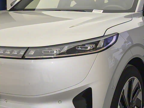 2025�� 636Ultra�Ǽݰ� 6��