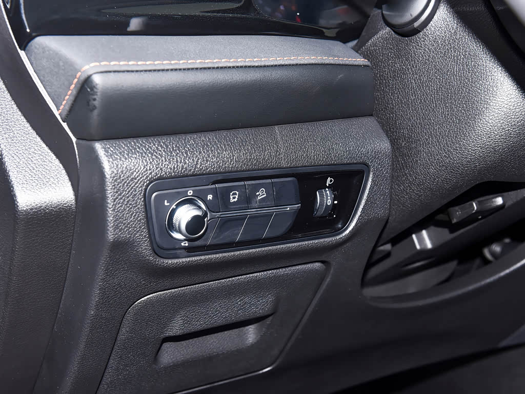 Changan X7 Plus, Внедорожник 5 дв.: фото поколения