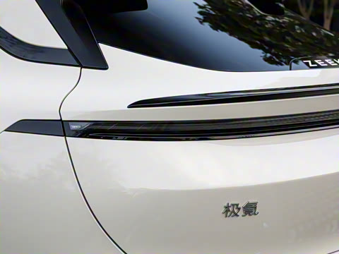 2025�� �����������Ǽݰ� 100kWh