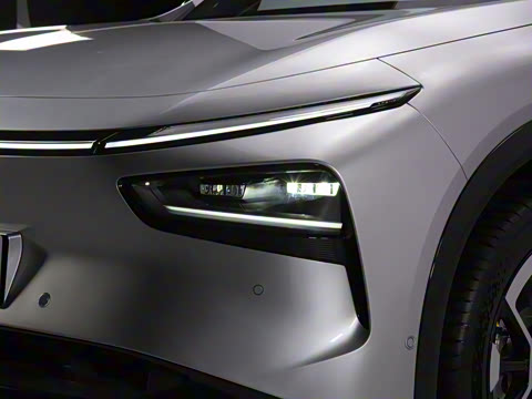 2025�� 702 �������� Ultra