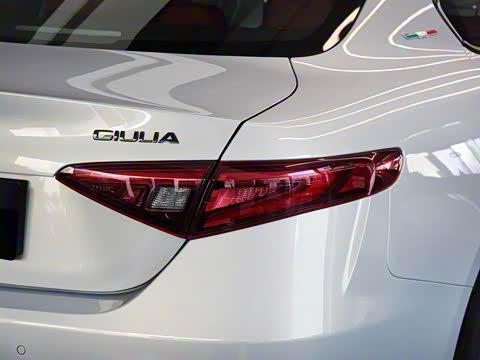 2020�� 2.0T 280HP ������