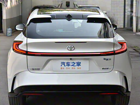 2025�� 550 PRO���а�