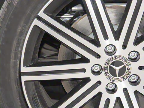 2024�� V 300 L ���������