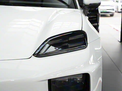 2024�� Macan ��������