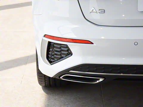 2023�� �Ŀ� Sportback 35 TFSI ʱ���˶���