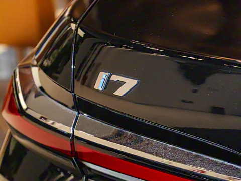 2023�� eDrive50L ����������װ