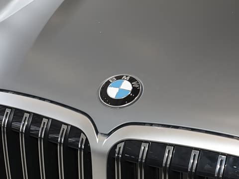 2024�� xDrive40i ������M�˶���װ