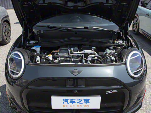 2025�� JOHN COOPER WORKS