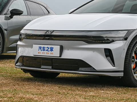 2025�� �����������Ǽݰ� 100kWh