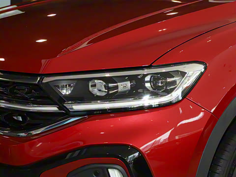 2025�� �Ŀ� 300TSI DSG���������