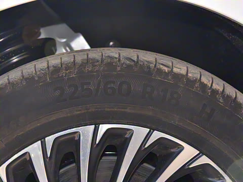 2025�� 2.0T ����������