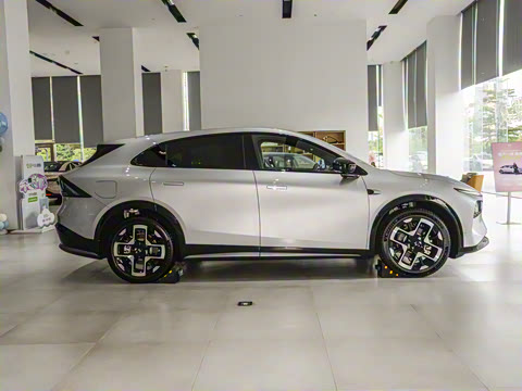 2025�� 702 �������� Max