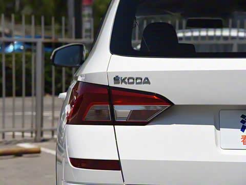 2018�� 1.5L �Զ���׼�� ��V