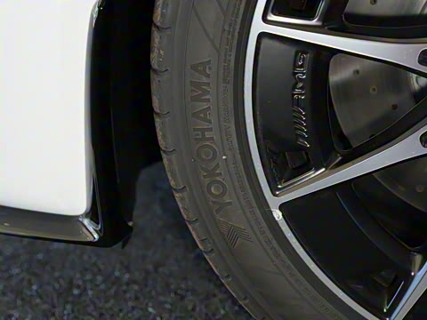 2025�� AMG CLE 53 4MATIC+ ���ܳ�