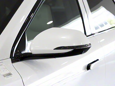 2025�� 735MAX 160kW