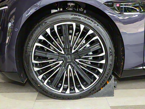 2025�� �Ŀ� Max�����