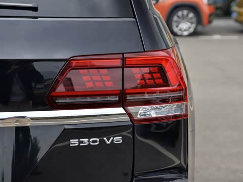 2020�� 530 V6 �����콢�� ��VI