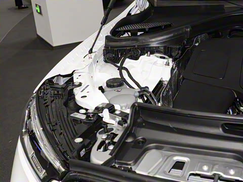 2025�� �Ŀ� GLC 260 L 4MATIC ������