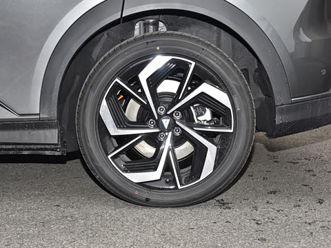 2025�� 628Max ��ΪǬ���Ǽ�ADS SE�����