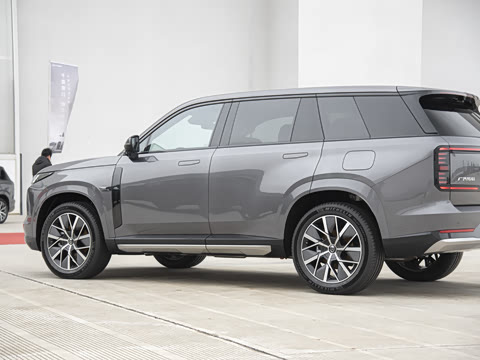 2025�� 180km Ultra ���������״��