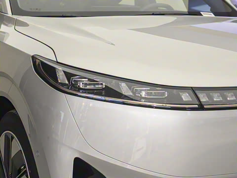 2025�� 636Ultra�Ǽݰ� 6��