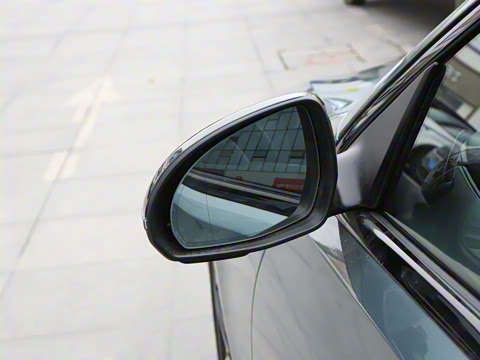 2025�� �Ŀ� C 260 L �ҹ�˶���