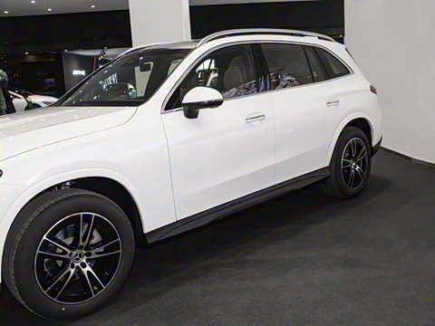 2025�� �Ŀ� GLC 260 L 4MATIC ������