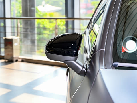 2025�� AMG CLA 35 4MATIC