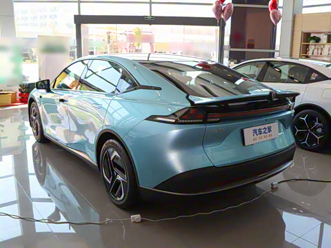 2025�� 530UltraǬ���Ǽ�ADS SE�����