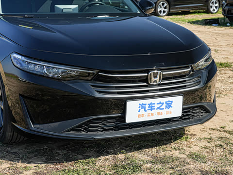 2025�� 240TURBO CVT�Ƽ���