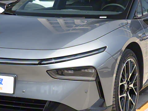 2025�� �������� Max �콢��