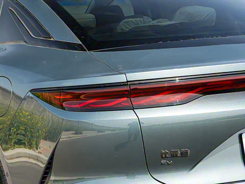 2025�� EV 701KM�����״��콢��