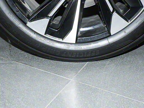 2023�� 2.5L ���а�