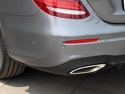 2020�� �Ŀ� E 260 �˶���