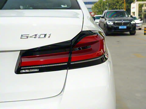 2021�� 540i ���а� M�˶���װ