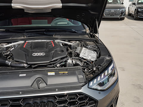 2025�� S4 Avant 3.0TFSI