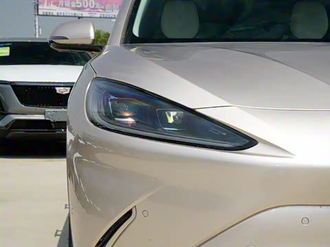 2025�� 735MAX 175kW