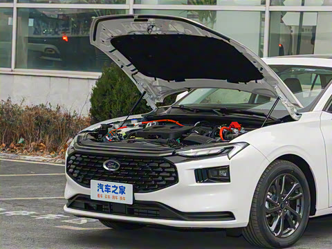 2025�� 1.5T EcoBoost E �춯 ������