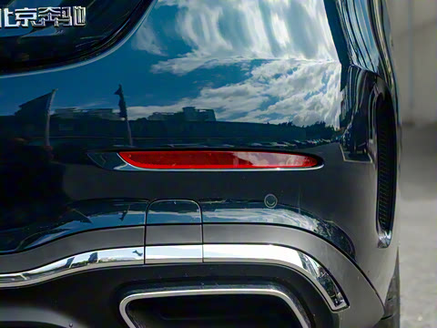 2023�� �Ŀ� C 260 L �˶���