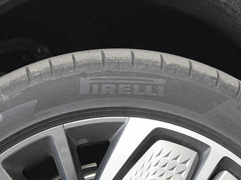 2025�� 680 Ultra������