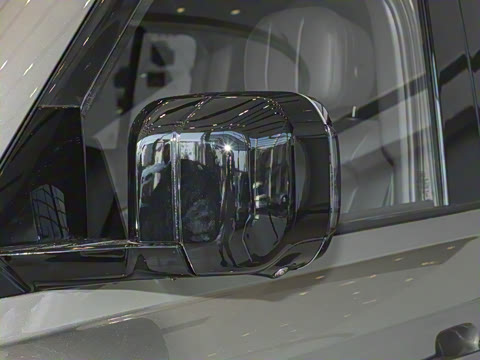 2025�� 110 3.0T P400 X-Dynamic HSE